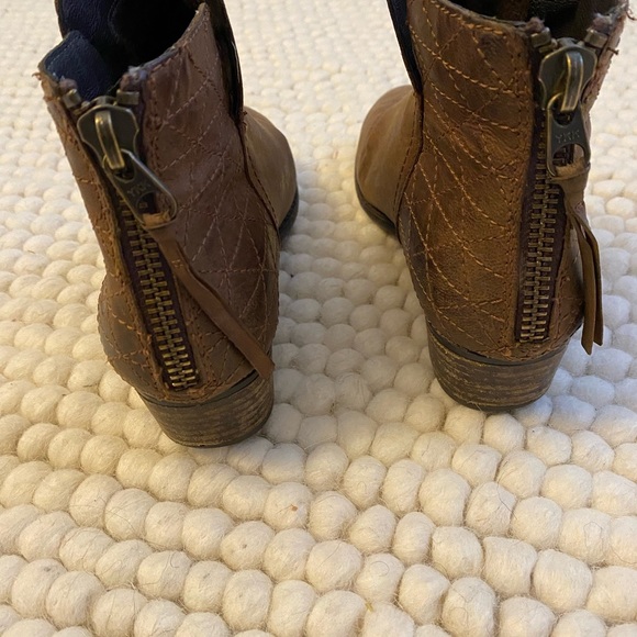 Steve Madden Rusha Boot - Picture 6 of 6